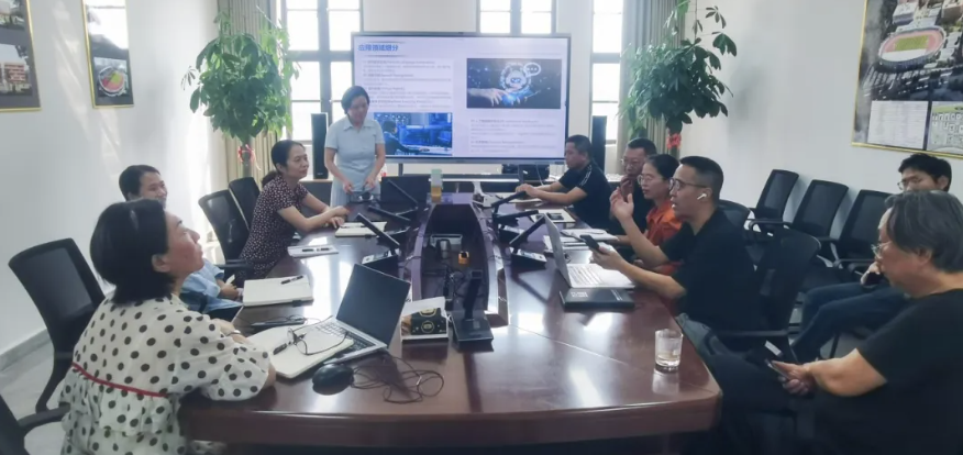 拥抱新科技，创造新未来——教务处开展人工智能专题讲座，开启科技新思维