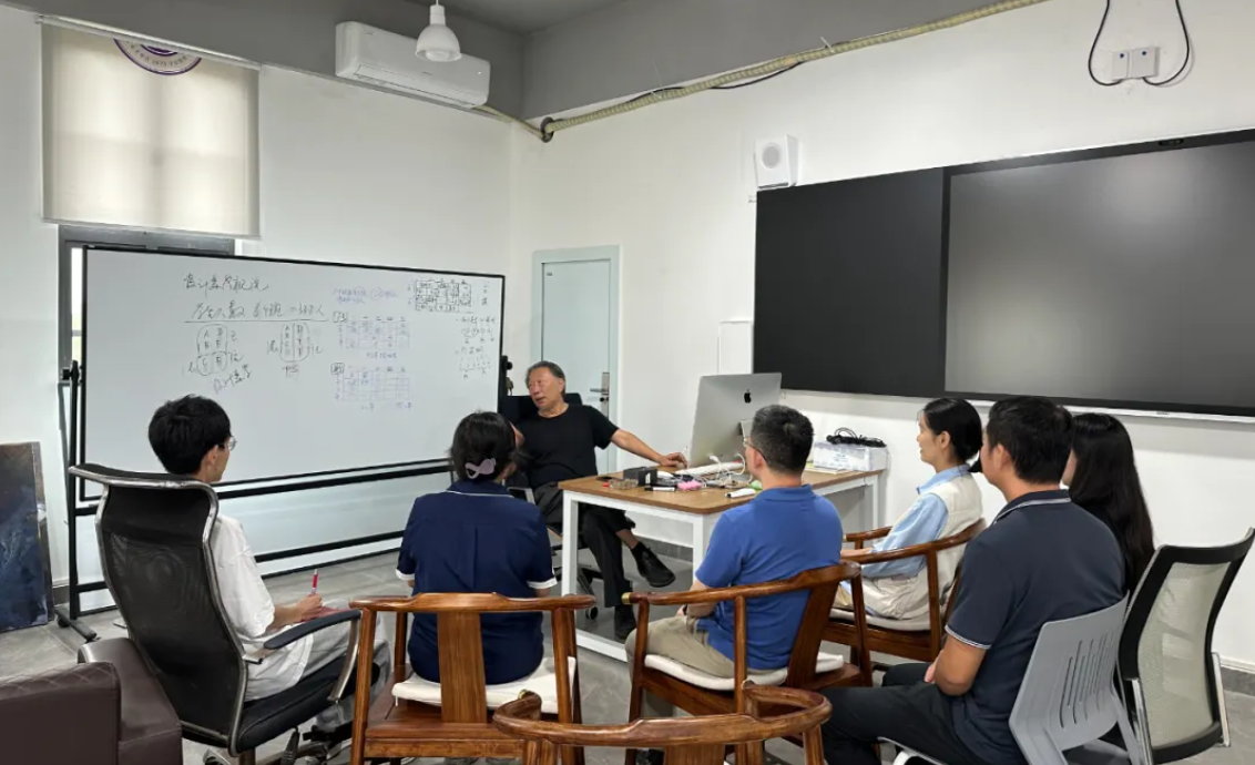 教学I时尚艺术学院多专业协同备课 教师素质与教学水平均衡发展