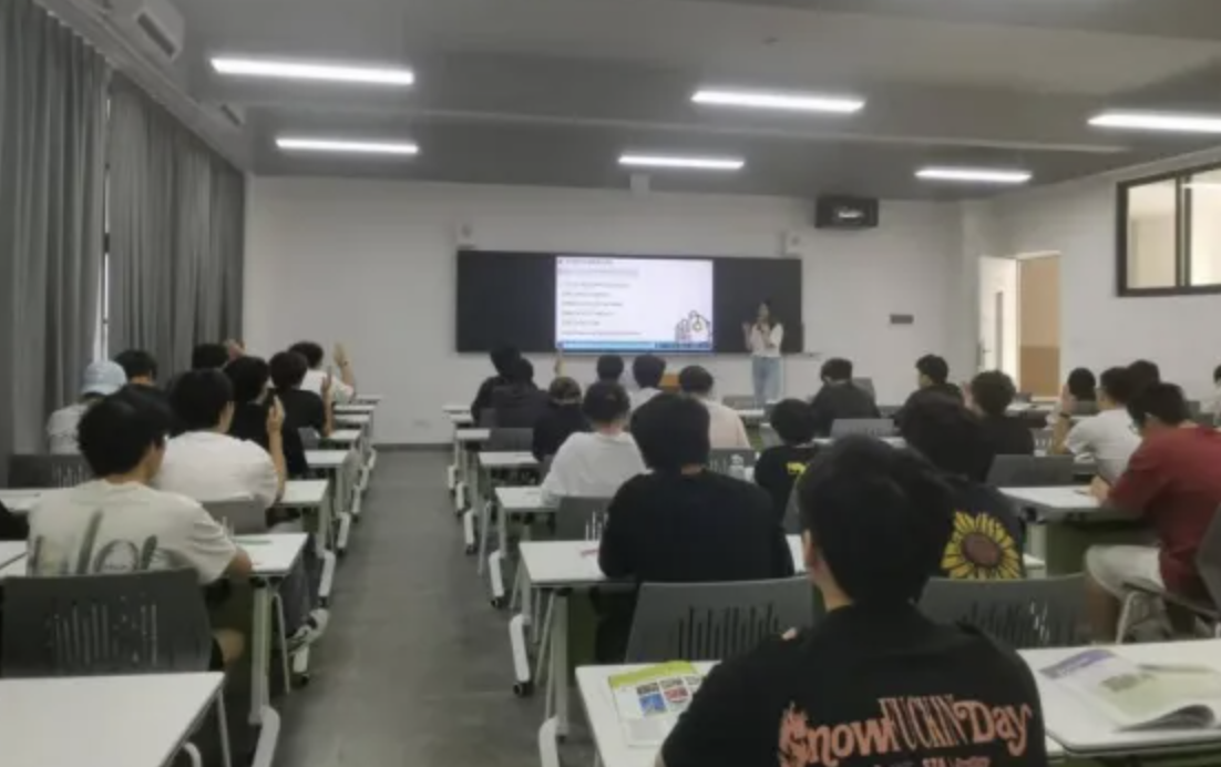 教学动态-公共课堂（二）：接轨国际语言