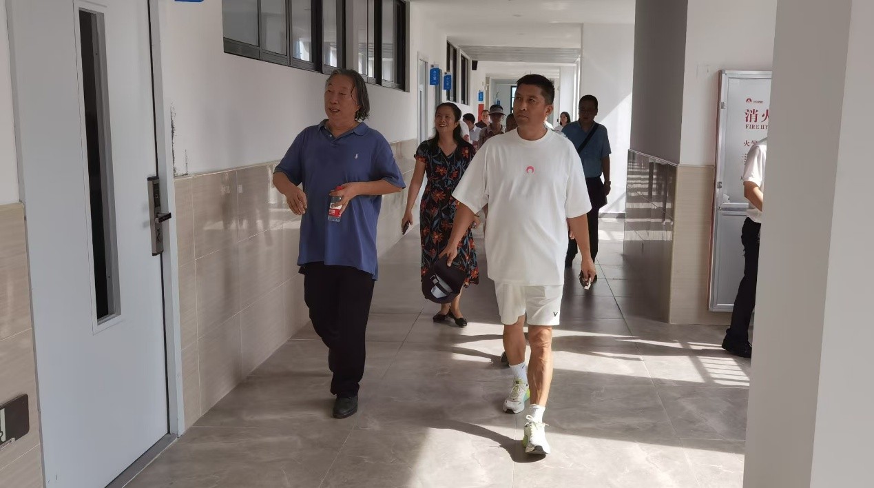 学院领导深入校园巡查 全力做好迎新各项准备