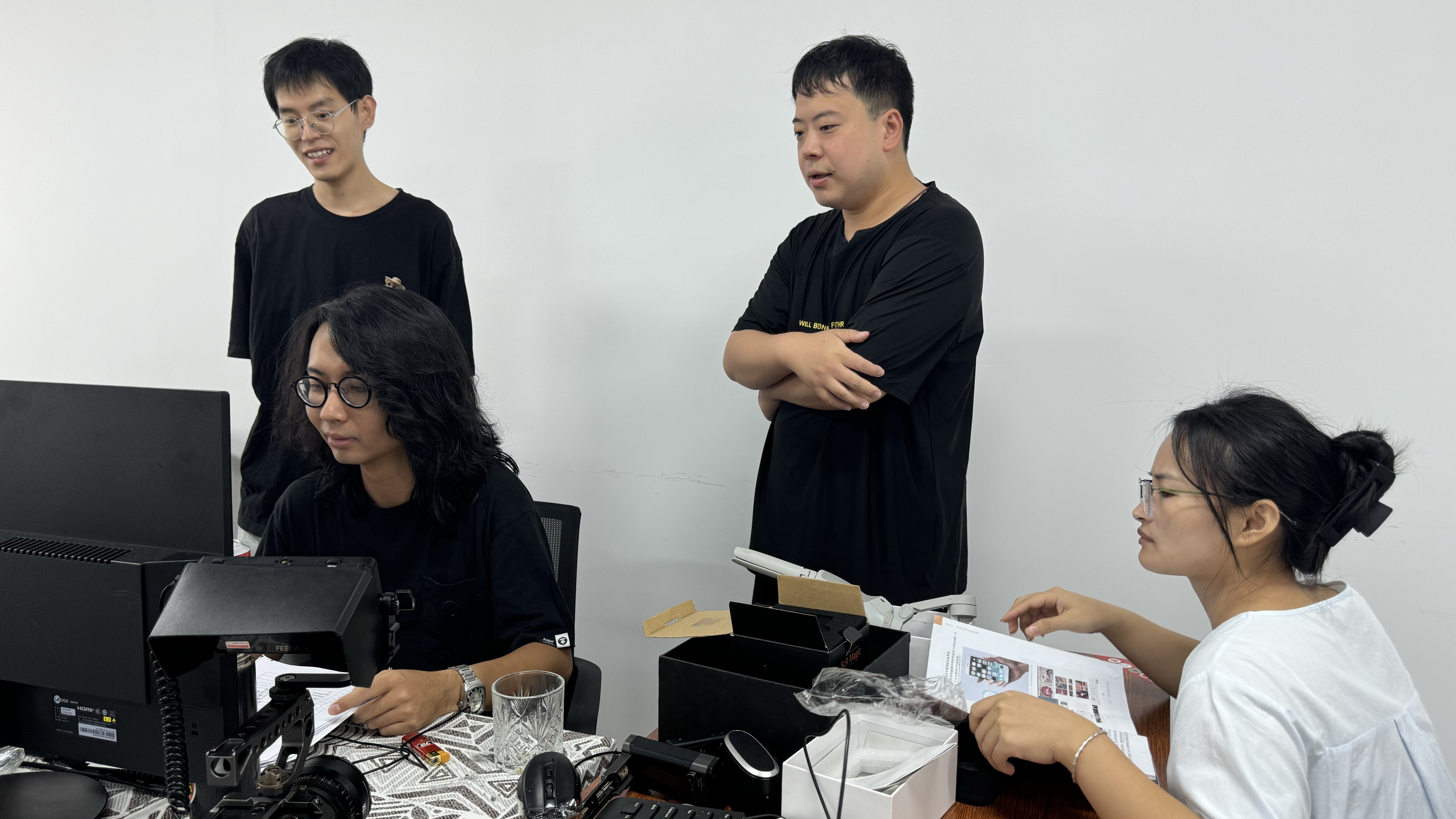 执笔启新程：艺术学部以匠心共筑艺体新学期画卷