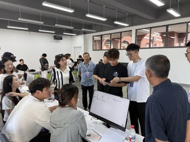 【迎新系列报道】之六：燃动青春，喜迎新生！——  体育产业学院迎新工作圆满完成